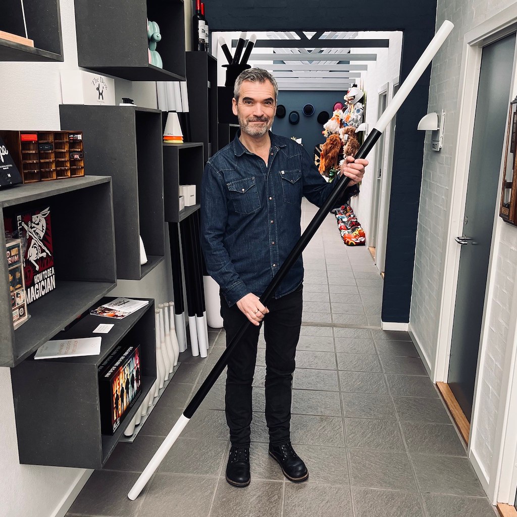 APPEARING JUMBO WAND