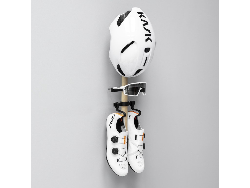 Tons Rack A - Til Sko, Cykelbriller & Hjelm - Naturlig Eg