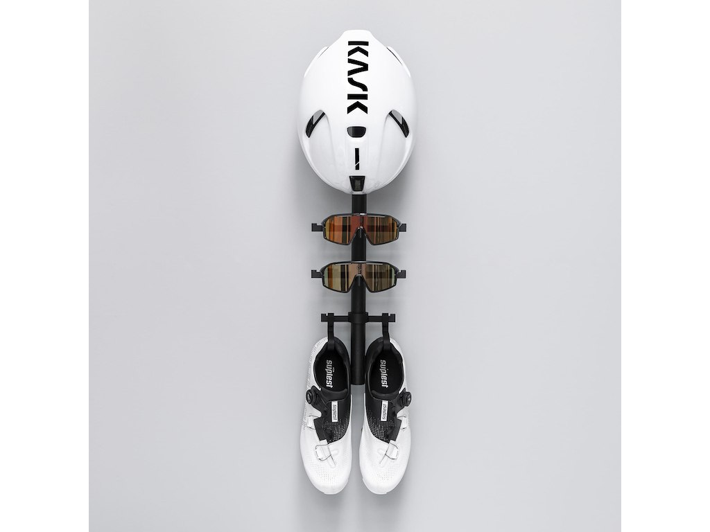 Tons Rack C - Til Sko, Hjelm & 2 Par Cykelbriller - Naturlig Eg