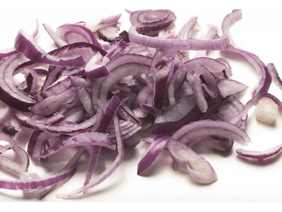 Rødløg i skiver 1 kg.