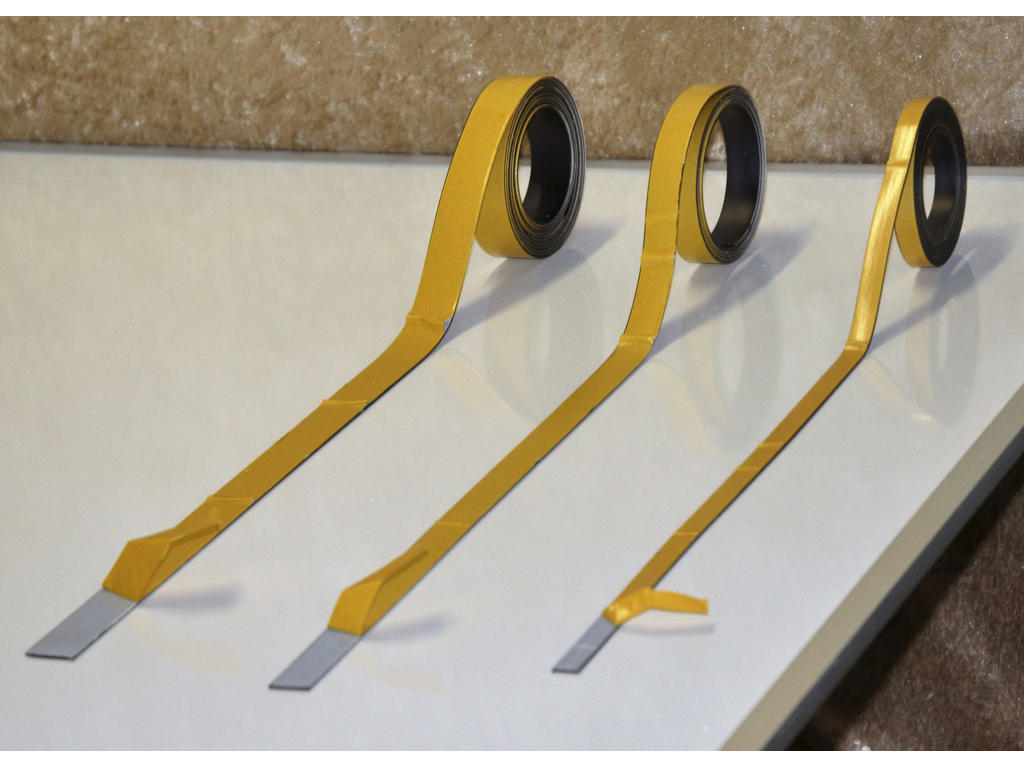 Magnettape brun 25 mm x 30 m selvkl.