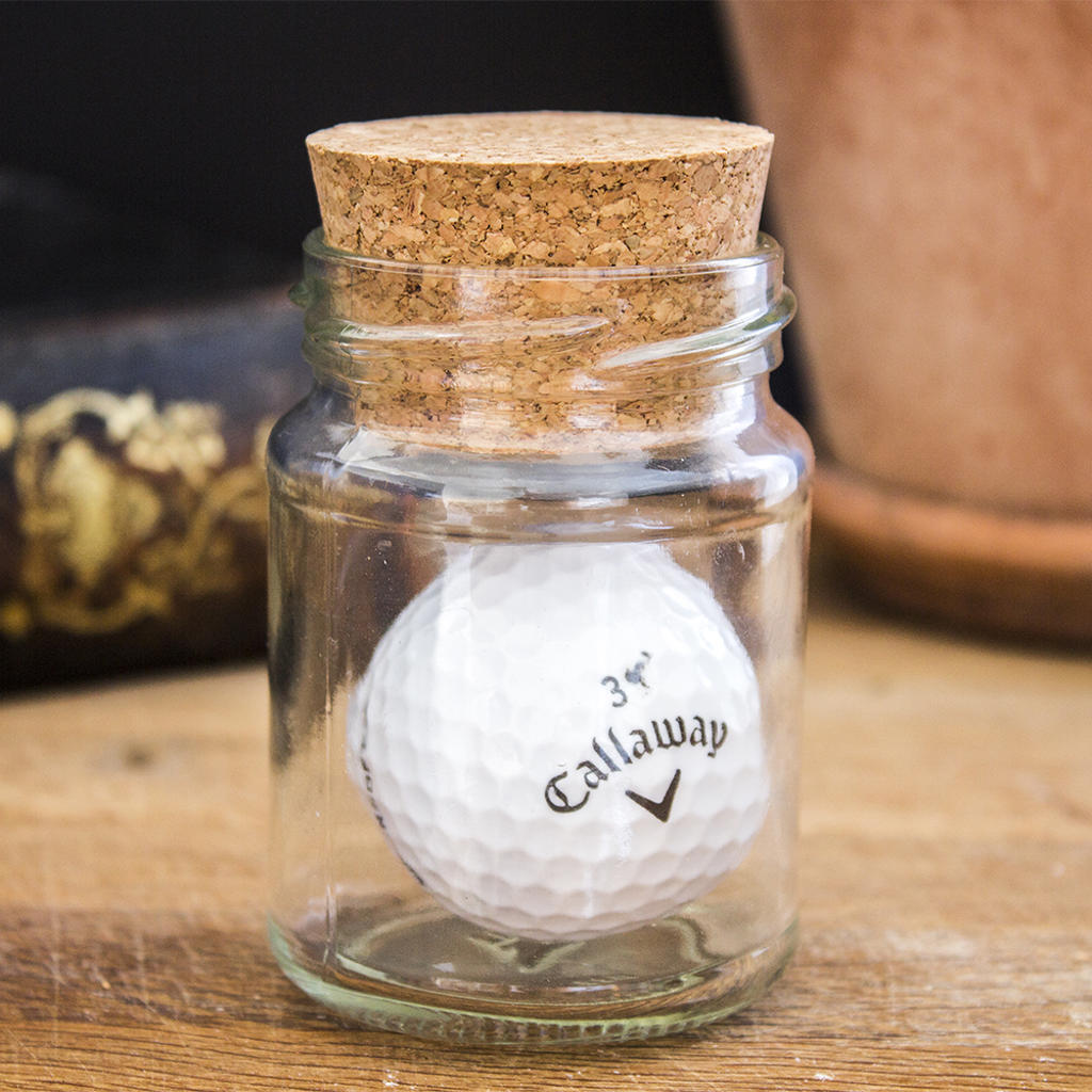 BOTTLED GOLF BALL