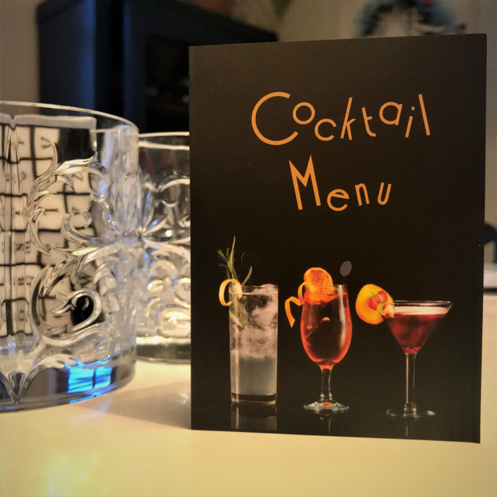 INVISIBLE COCKTAILS - Wayne Dobson
