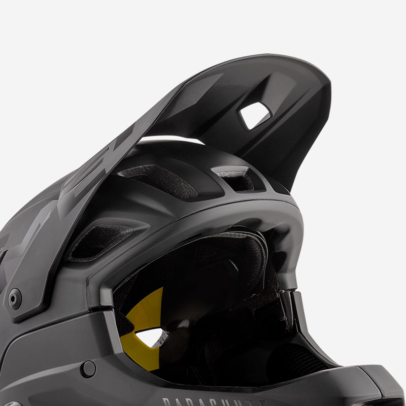 MET PARACHUTE MCR MIPS Visor