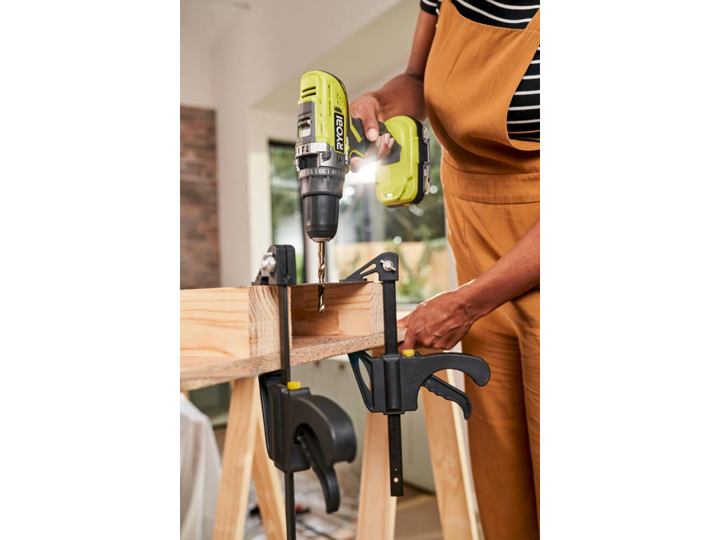 Ryobi Bore-/skruemaskine med slag inkl. 18V ONE+ inkl. Batteri. 