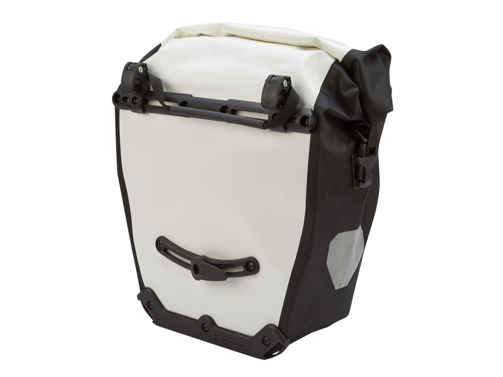 Ortlieb Back Roller City VitSvart 2 x 20 liter (SEK 989,00) Ortlieb Back Roller City VitSvart 2 x 20 liter (SEK 989,00)