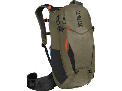 Camelbak K.U.D.U. - Rygsæk 20L med rygbeskyttelse - Str. S/M - Oliven/Orange
